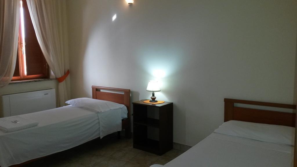 Hotel Il Baronetto Tarsia Kamer foto