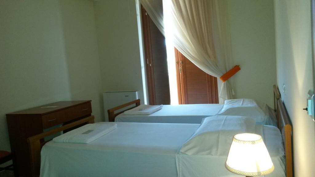Hotel Il Baronetto Tarsia Buitenkant foto