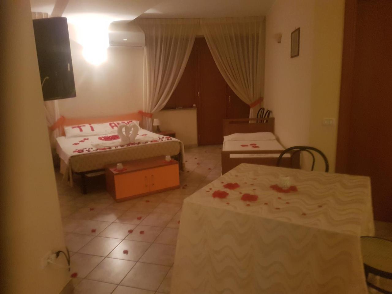 Hotel Il Baronetto Tarsia Buitenkant foto