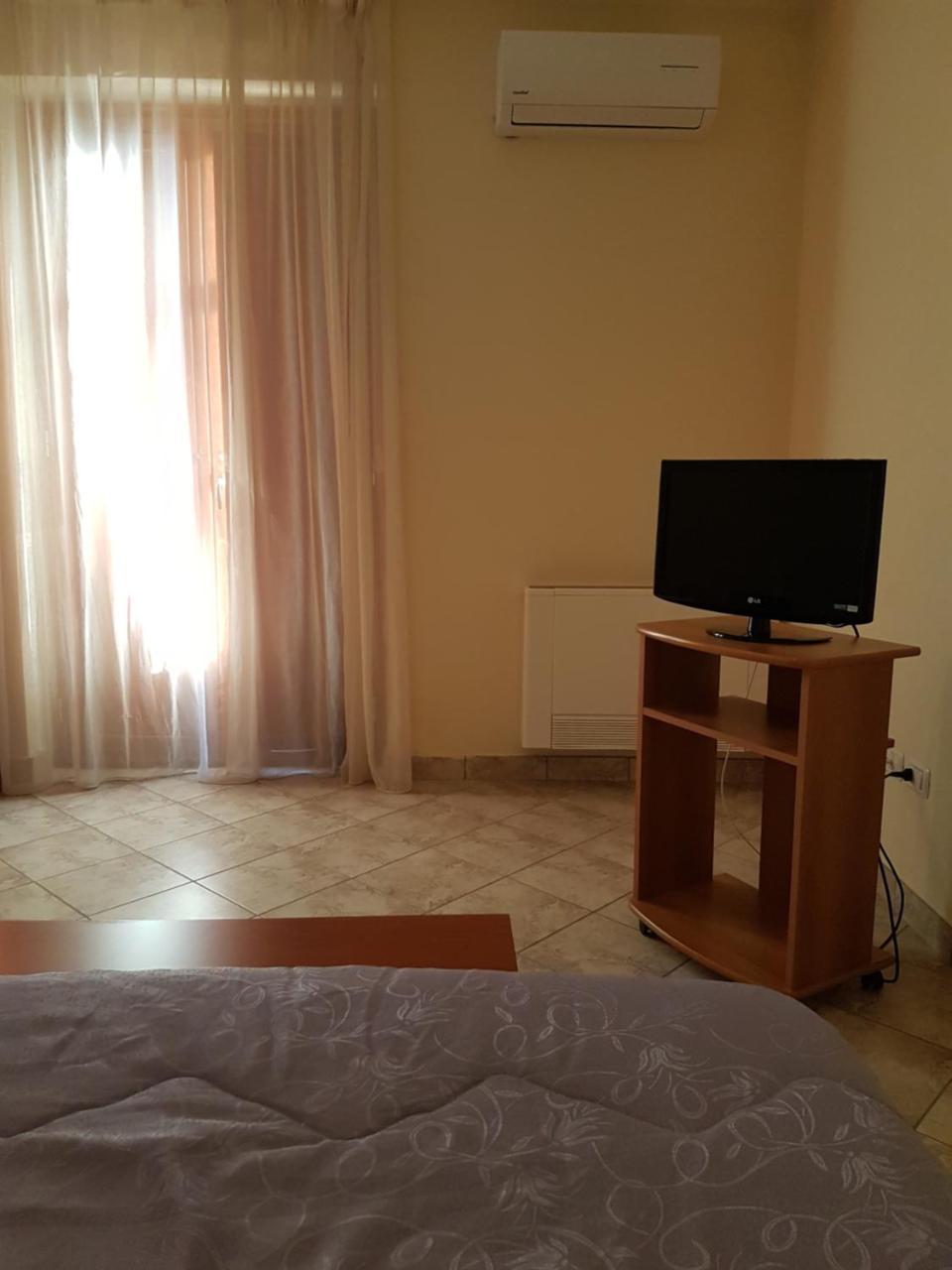 Hotel Il Baronetto Tarsia Buitenkant foto