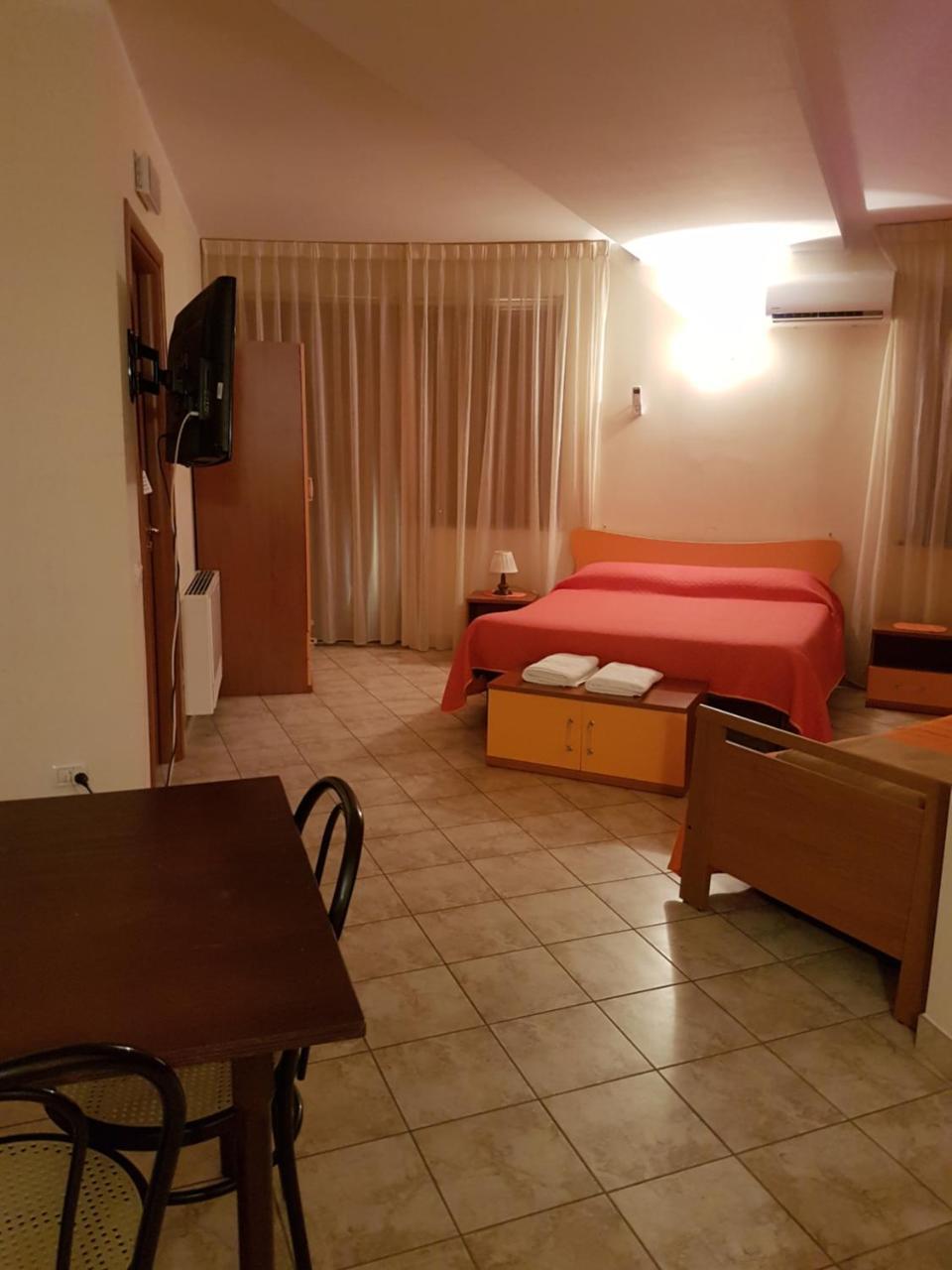 Hotel Il Baronetto Tarsia Buitenkant foto